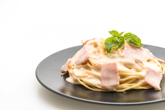 espagueti carbonara de jamón