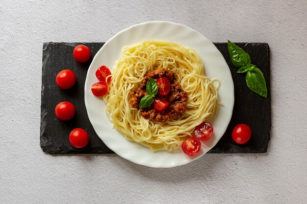 Espaguetis a la boloñesa, cocina italiana