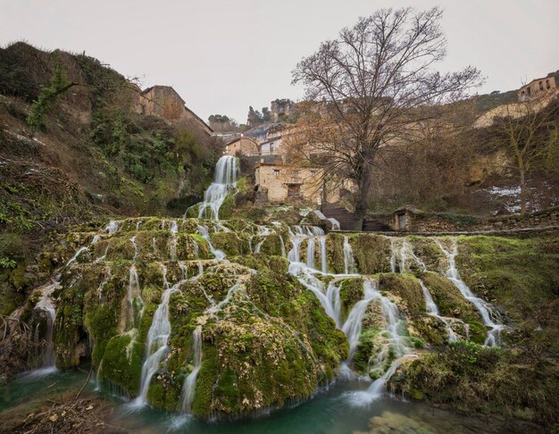 Foto españa, burgos, cascada, en, aldea, orbaneja, del, castillo