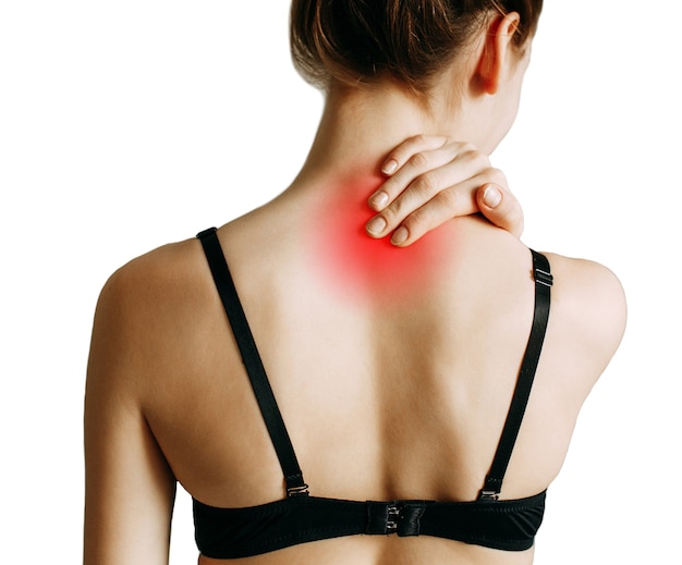 Un espasmo en el cuello de las niñas Lesiones de cuello y espalda y fatiga en el trabajo La zona de la lesión