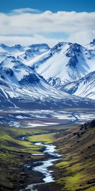 Foto espectacular valle con paisajes expansivos del río por even mehl amundsen