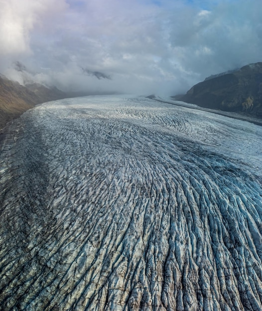 Espectacular vista superior del glaciar en islandia