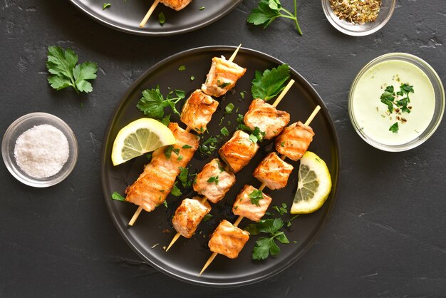 Foto espigas de salmão para churrasco