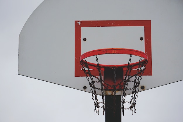 esporte de basquete na rua