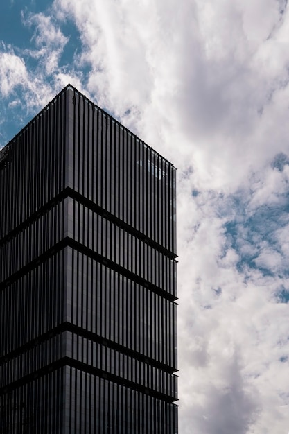 Esquina de un edificio detalles de edificios altos de más de 20 pisos