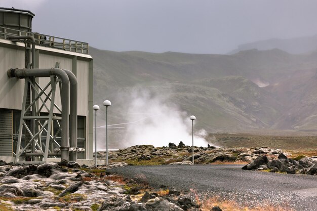 Estação de energia geotérmica na Islândia