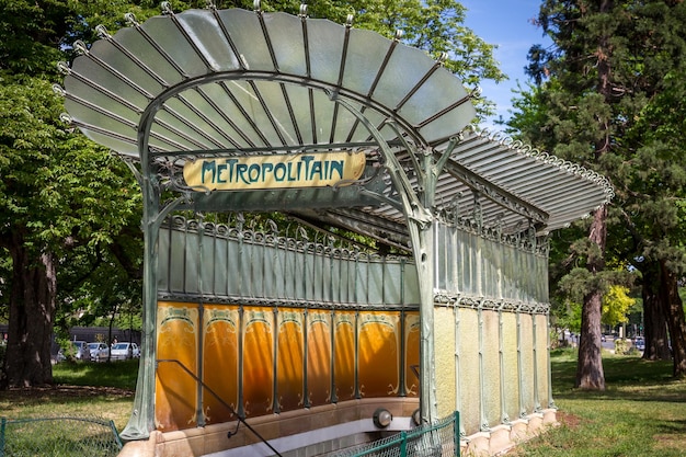 Estação de metrô Porte Dauphine em Paris França