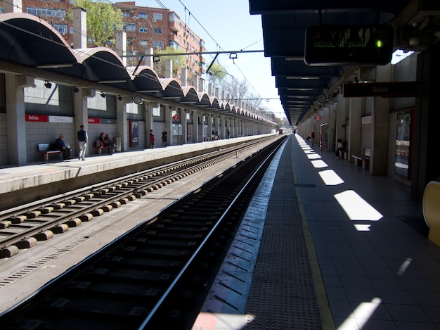 Estação de trens em parla, madrid