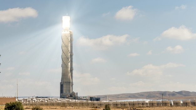 Estación de energía solar Aschalim en el desierto de Negev BeerSheva Israel