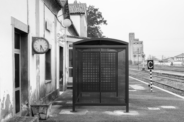 Estación de tren abandonada cerca de Cáceres. Extremadura España.