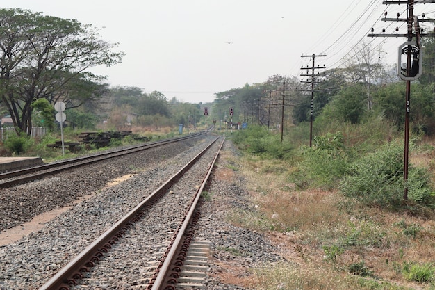 Estación de tren y ferrocarril