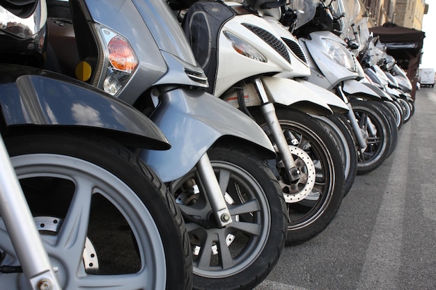 Estacionamento para patinetes e motos