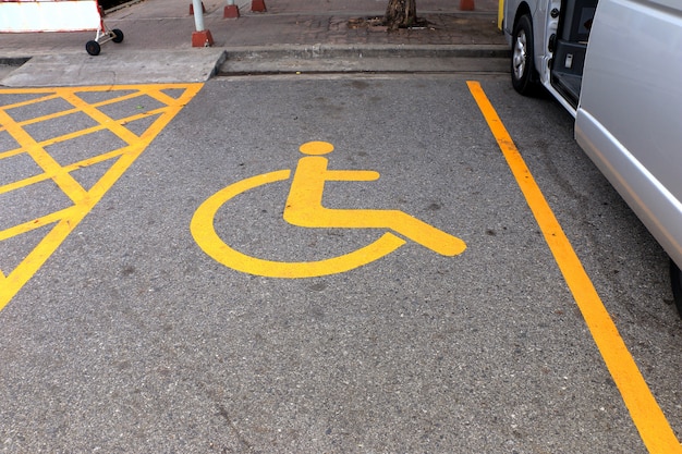 Estacionamiento para discapacitados