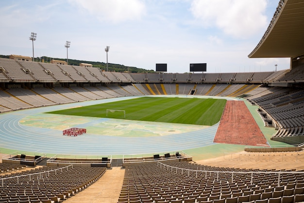 Estadio olímpico abandonado en Barcelona, España