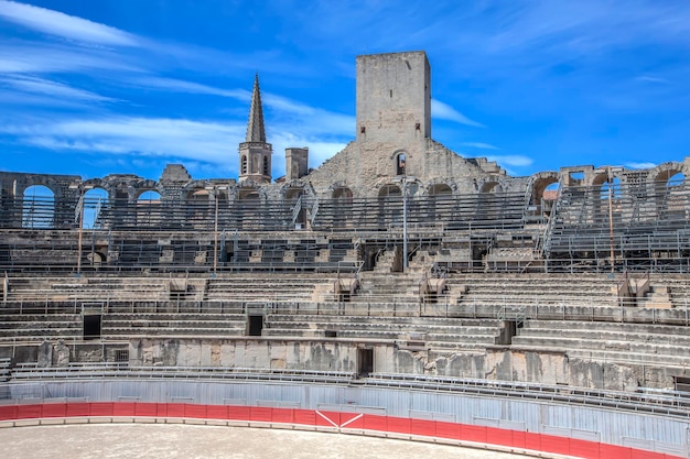 Estadio restaurado romano antiguo en Arles Francia Provence