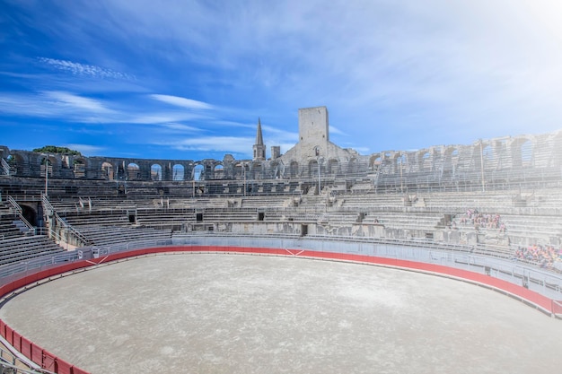 Estadio restaurado romano antiguo en Arles Francia Provence