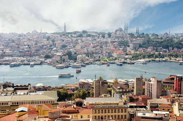 Foto estambul y el bósforo desde una vista de pájaro