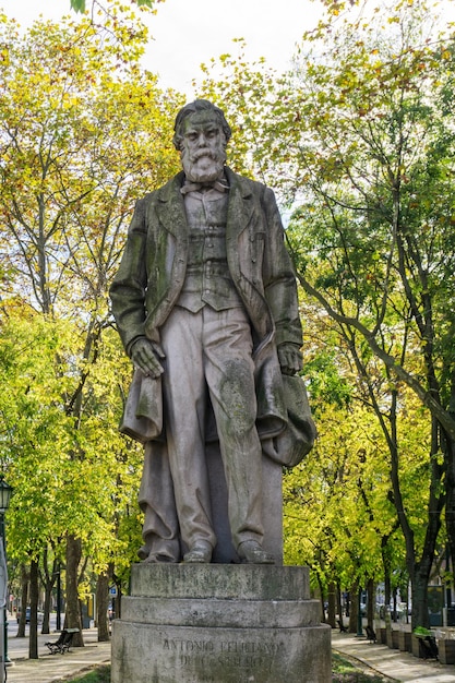 Estatua de Antonio Feliciano de Castilho en Lisboa