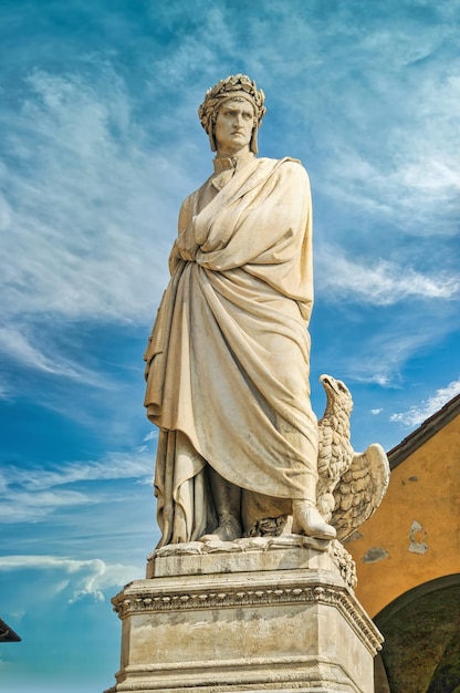 Estatua en la ciudad de Florencia en Italia Europa