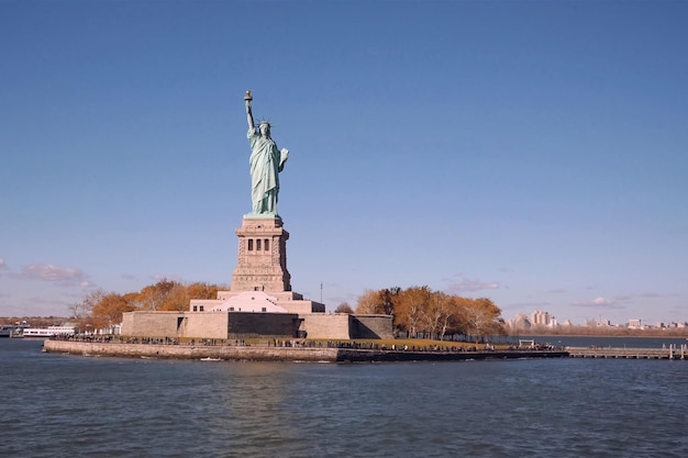 Estátua da Liberdade contra o céu