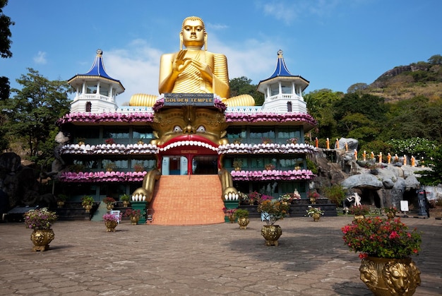 Estátua de Budas no Sri Lanka