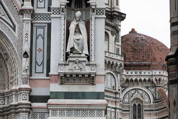 Estátua de edifício