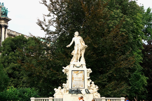 Estátua de mozart em viena