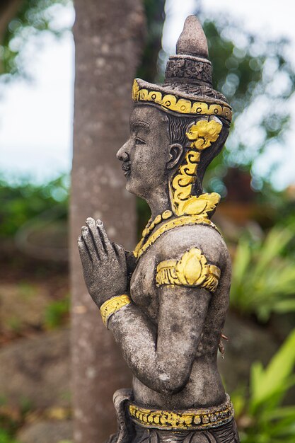 Foto estátua de oração