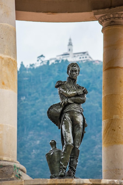 Estátua de Simon Bolivar