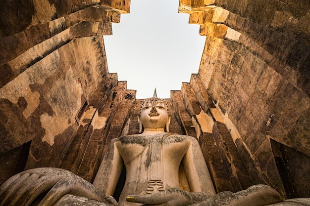 Estátua de um templo