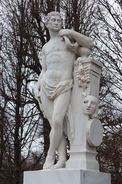 Estátua de Viena Áustria no parque do castelo Schonbrunn