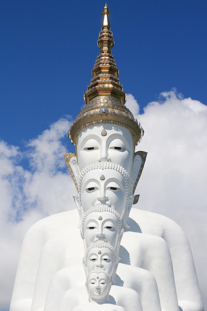 Foto estátua do buda tailandês