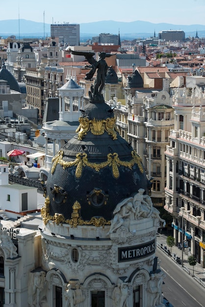 Foto estatua de edificios en la ciudad