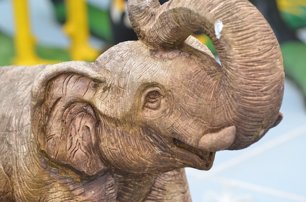 estatua de elefante para goodluck