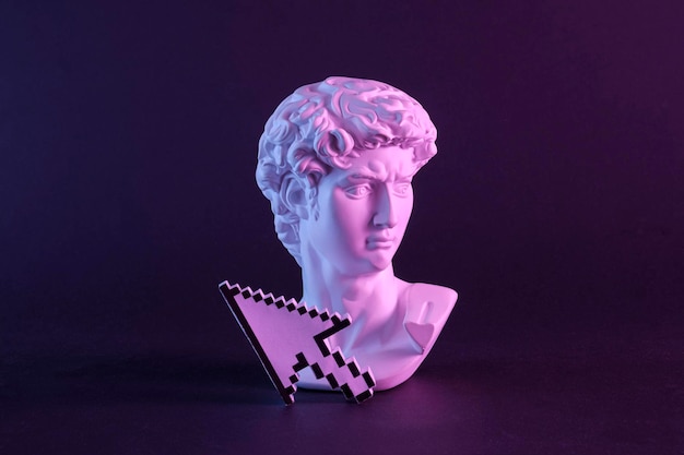 Estátua futurista da cabeça pop de David de Michelangelo e cursor do mouse pixelizado como conceito mínimo de onda de vapor