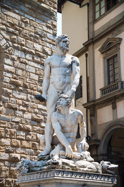 Estatua de Hércules y Caco de Baccio Bandinelli