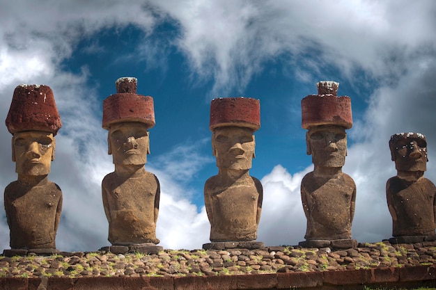 Estatua en Isla de Pascua o Rapa Nui en el Pacífico sureste