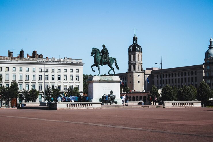 Estatua de Luis XIV en la Place Bellecour de Lyon