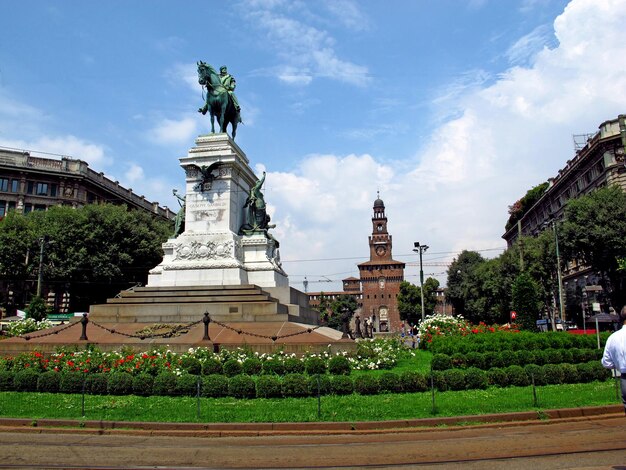 La estatua en Milán Italia