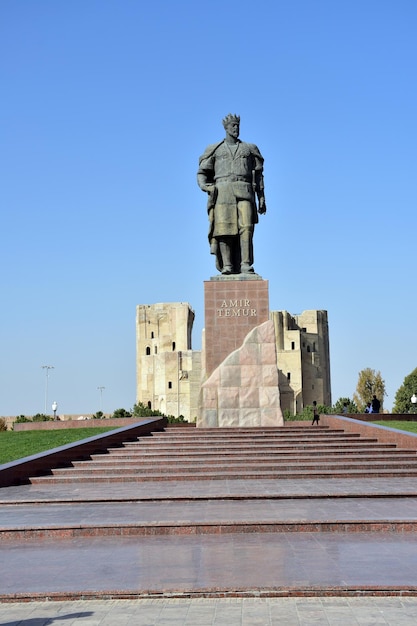 estatua de Tamerlán