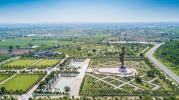 Estatuas de Buda en Wat Thipsukhontharam