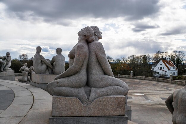 Foto estátuas no parque vigeland