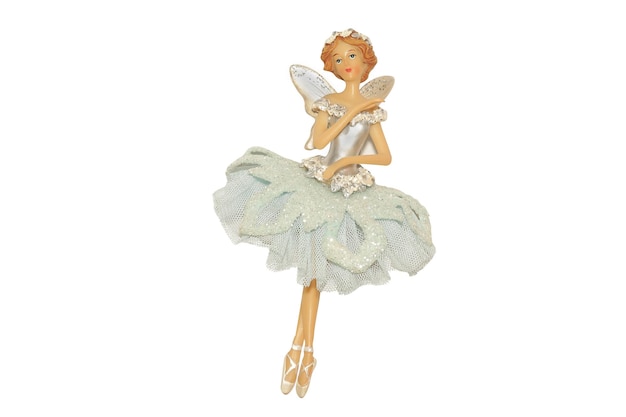 Estatueta de fada bailarina com asas isoladas no fundo branco