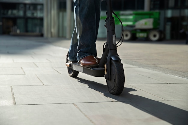 Estilo de vida de transporte eléctrico en la ciudad.