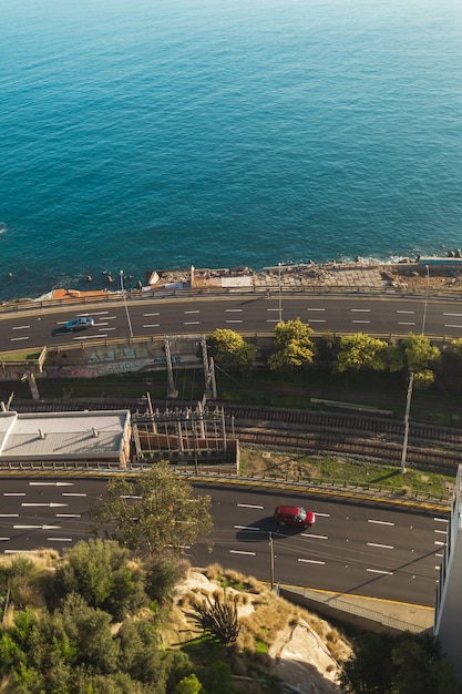 Estrada à beira-mar