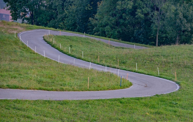 Estrada com gancho de cabelo