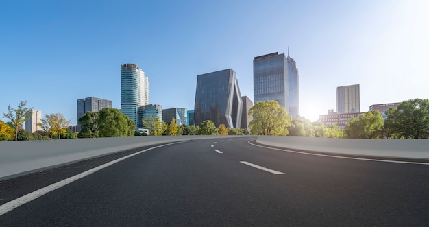 Foto estrada de asfalto e paisagem arquitetônica urbana de ningbo