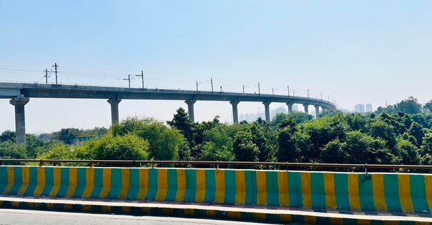 Foto estrada de auto-estrada vazia de faridabad delhi