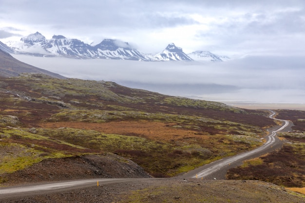 Estrada de cascalho Islândia