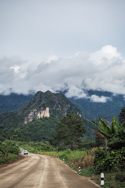 Estrada para a montanha